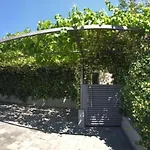Royal * Kaštela