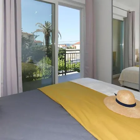 Royal Villa *